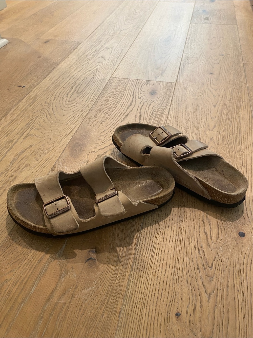 Birkenstock Arizona Two-Strap Beige suede Slide Sandals size 39 8